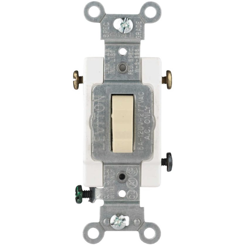 Toggle Ivory 15A Grounding Quiet 3-Way Switch - Leviton